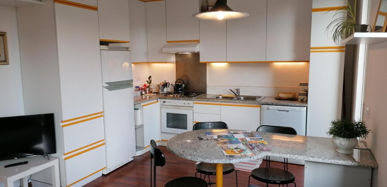 Casa Avezza Apartment Оменя Екстериор снимка